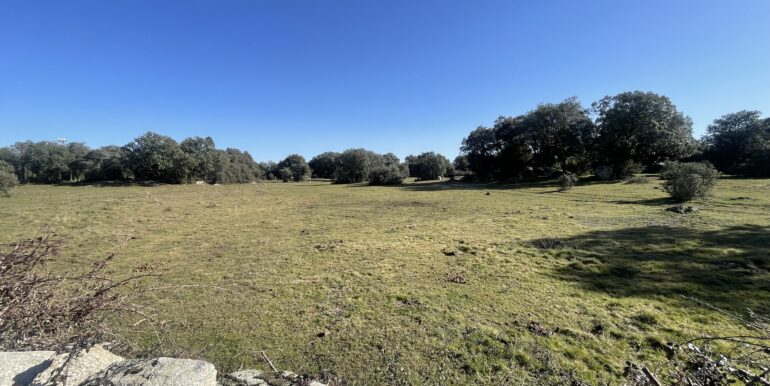 Rustica Navalafuente Campo futbol 1
