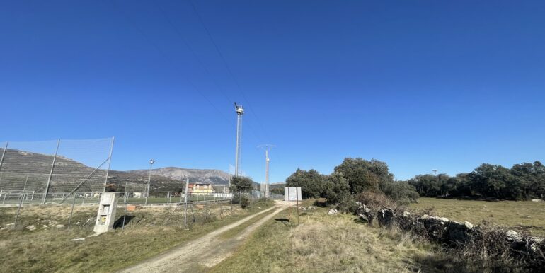 Rustica Navalafuente Campo futbol 3