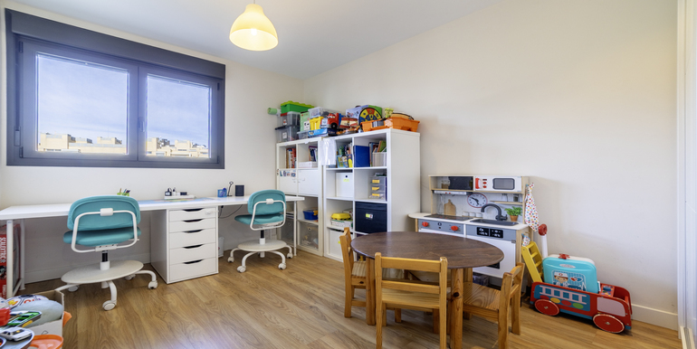 Calle Letonia 4, Tres Cantos (12 de 27)