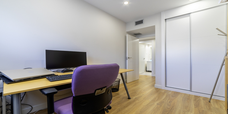 Calle Letonia 4, Tres Cantos (15 de 27)